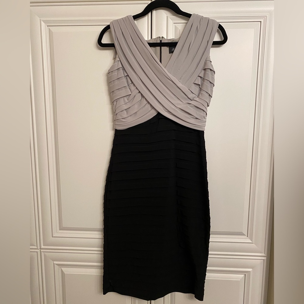 SCARLETT NITE Sleeveless Dress Size 6. Grey Upper and Black lower material X-Mas